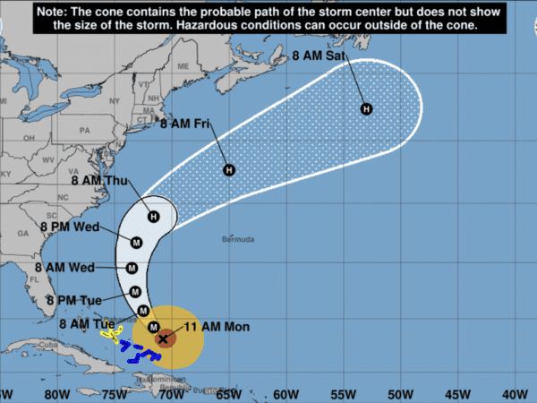 image-19 Furacão Erin ganha força e ameaça costa leste dos EUA com mar agitado
